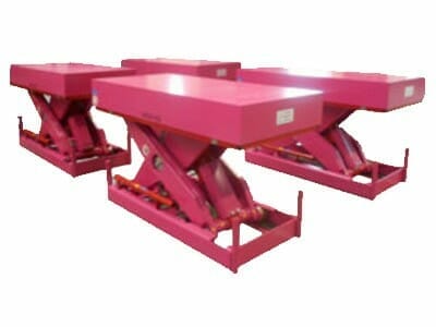 Various plant lifting table in pink