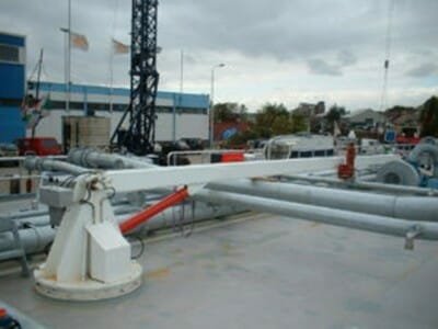 Figure Crane for barge