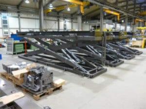 Lifting tables for hot area