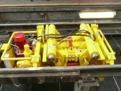 Hydraulically driven rollers