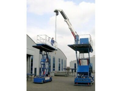 Heavy-duty transporter special vehicles in blue