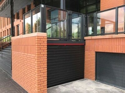 Photo Freight elevator with glass