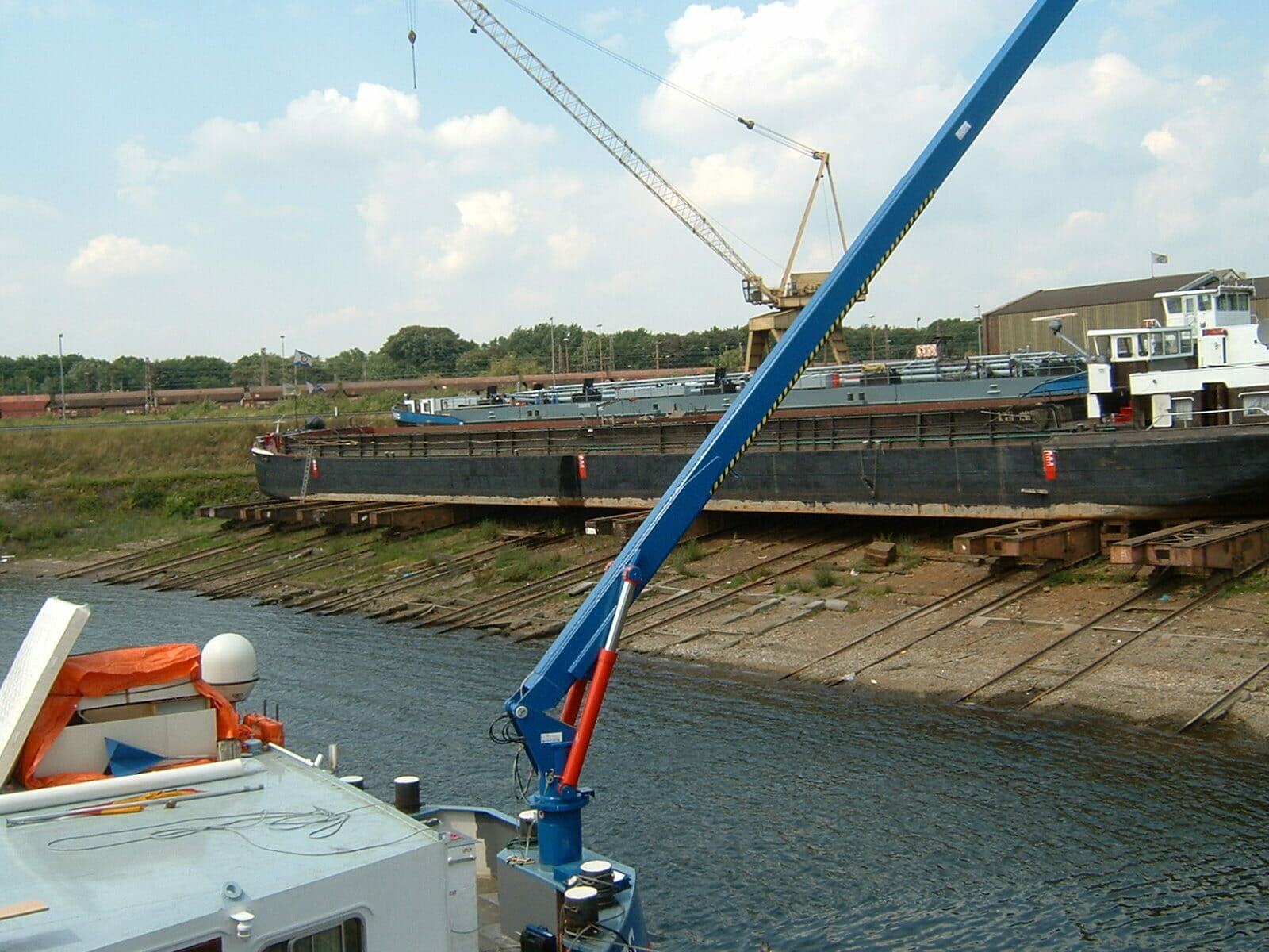 De Kraan van het cijfer voor schuit in blauw