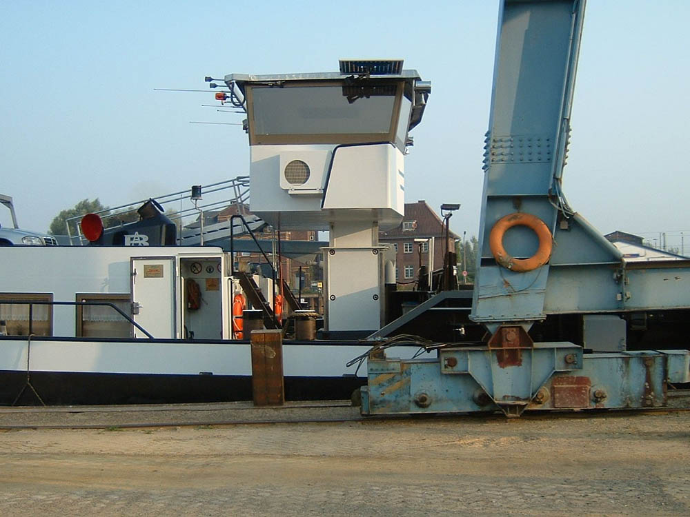 Lifting Shaft Wheelhouse Lift