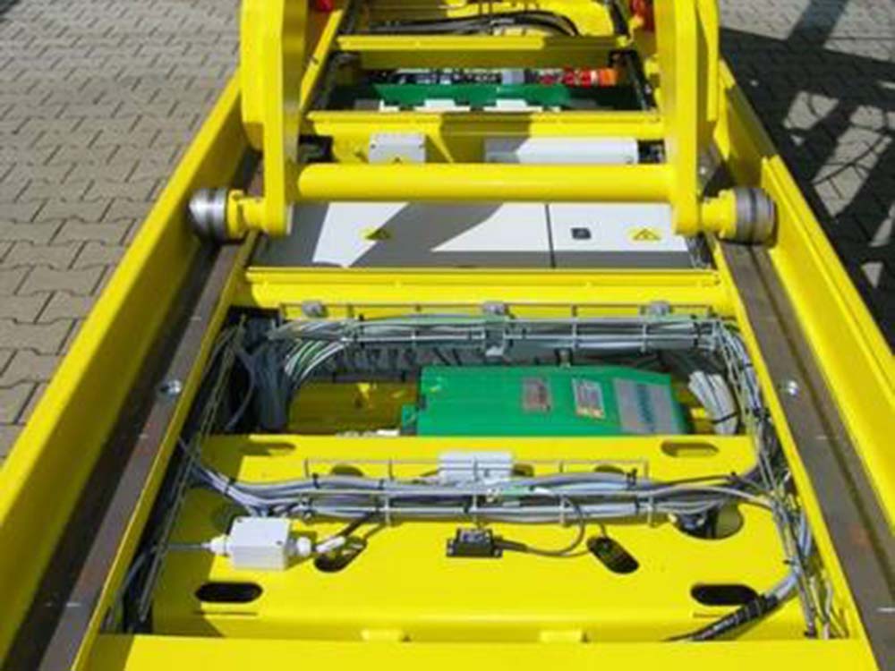 Batterieantrieb und Ladestecker