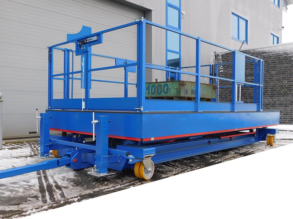 Verfahrbare Hubarbeitsbühne