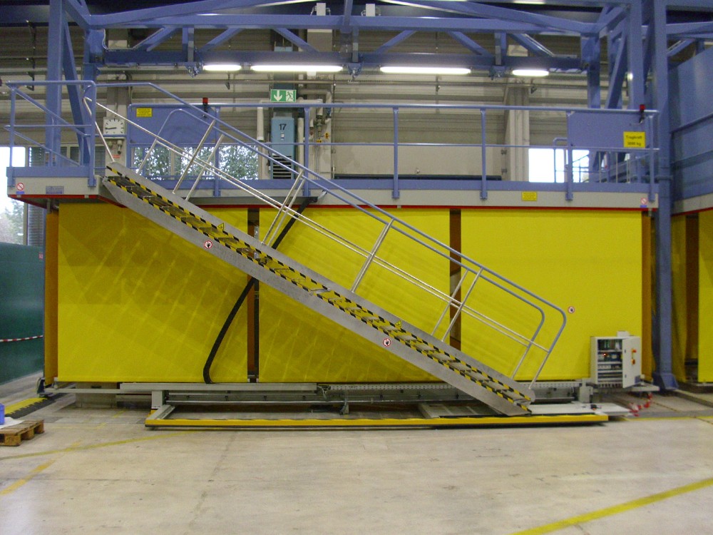 Verfahrbare Hubarbeitsbühne