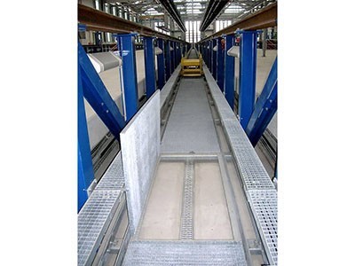 Aufgeständerte Werkstattgleise
