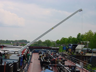 Krane für Binnenschiffe