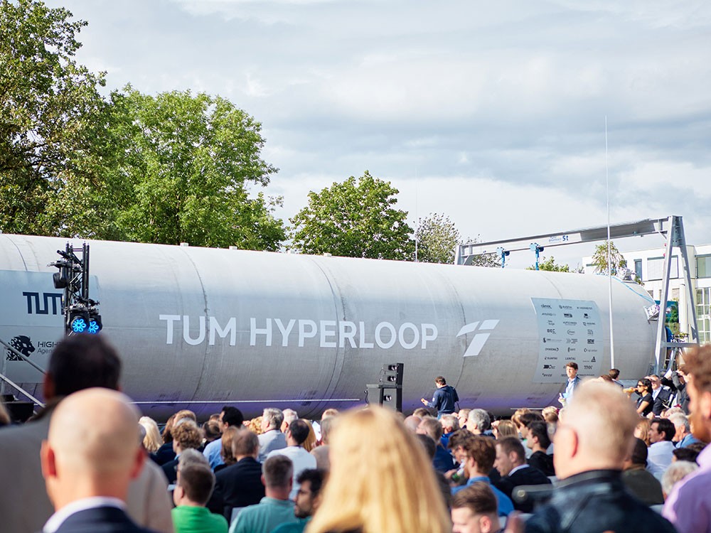 Schwerlasttechnik für Europas erste Hyperloop-Teststrecke